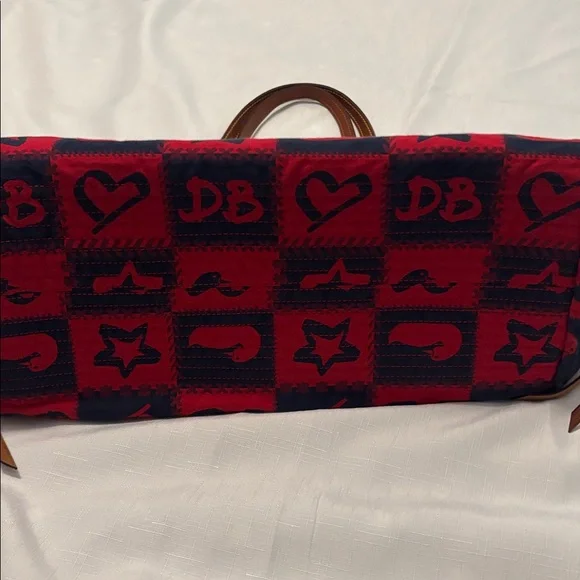 VTG Dooney & Bourke Red & Blue novelty canvas patchwork shoulder handbag NWT - Picture 2 of 15